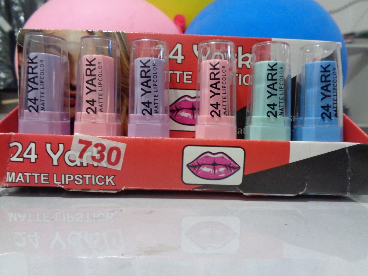 24 YARK MATTE LIPSTICK