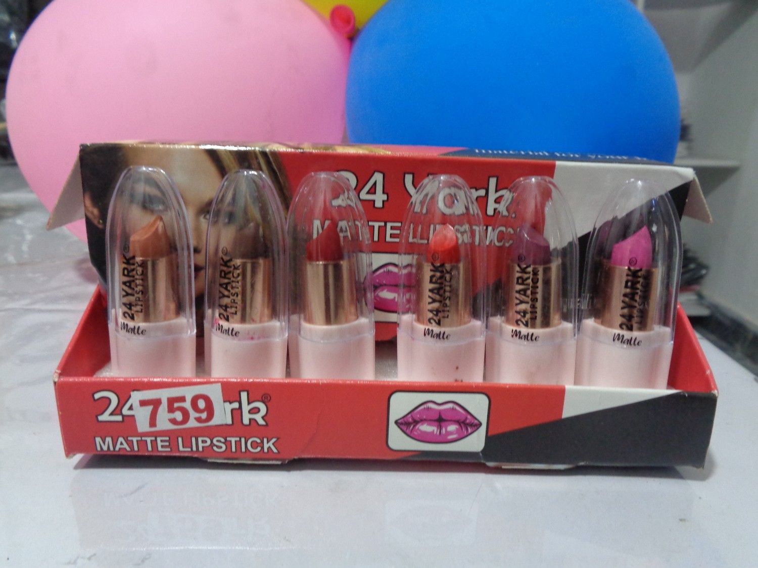 24 YARK MATTE LIPSTICK