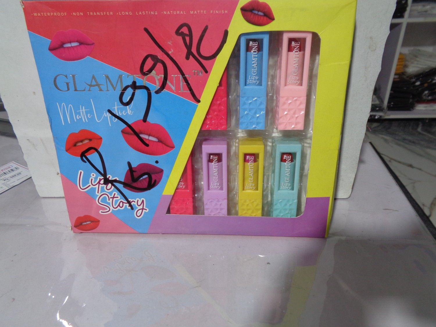 GLAMTONE MATTE LIPSTIC LIPS STORY