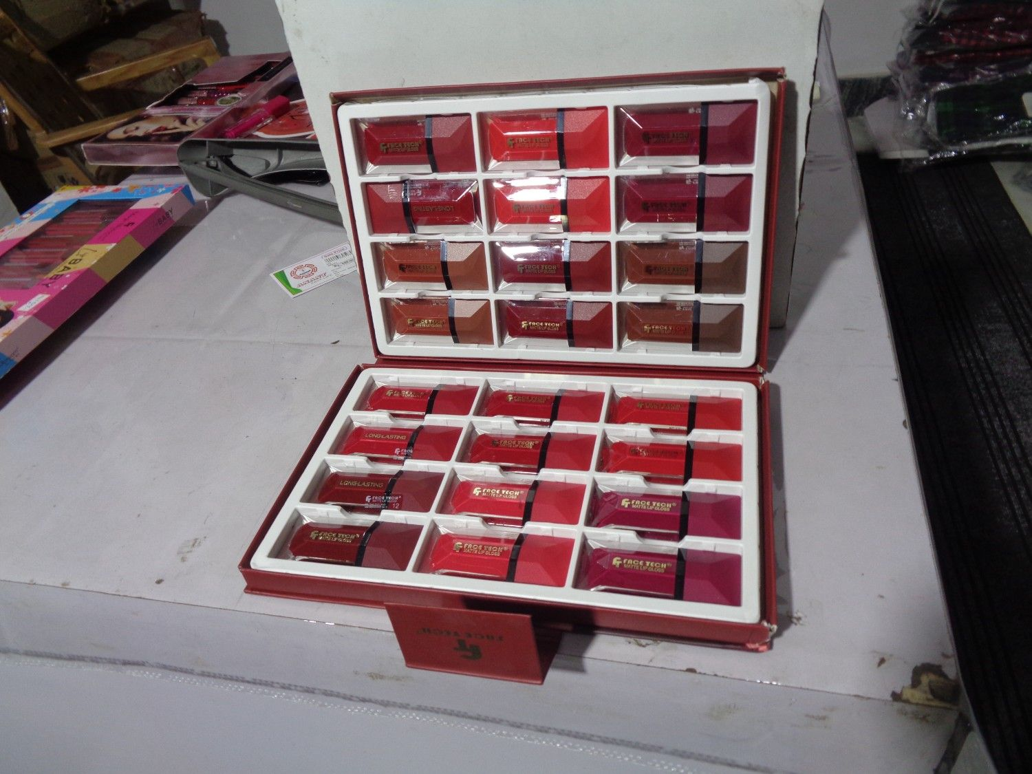 FACE TECH VELVET MATTE NON TRANSFER LIPGLOSS